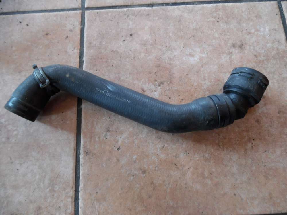 Audi A3 8L Bj:98 Kühlwasserschlauch Wasserschlauch 1J0121619