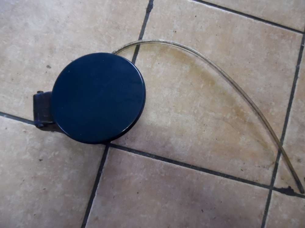VW Passat Tankdeckel Tankklappe 1H0010092 Blau : LB6G
