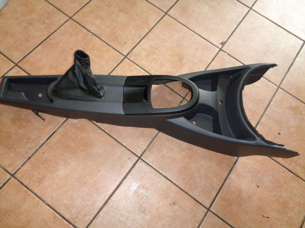 Ford Focus limousine Bj:02 Mittelkonsole 2M5X-A04584-AAW