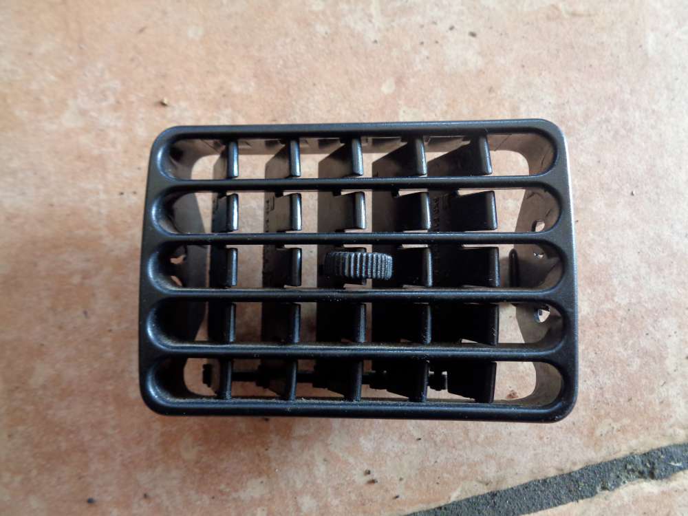VW Polo 6N1 Lüftungsdüse Düse Lüftung Mitte 6K0819719