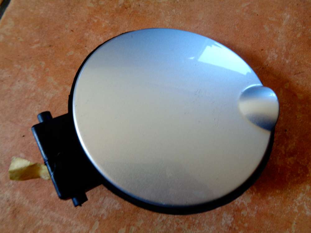VW Polo 6N Bj:2000 Tankdeckel Deckel Tank Tankverschluß silber 6N0809905