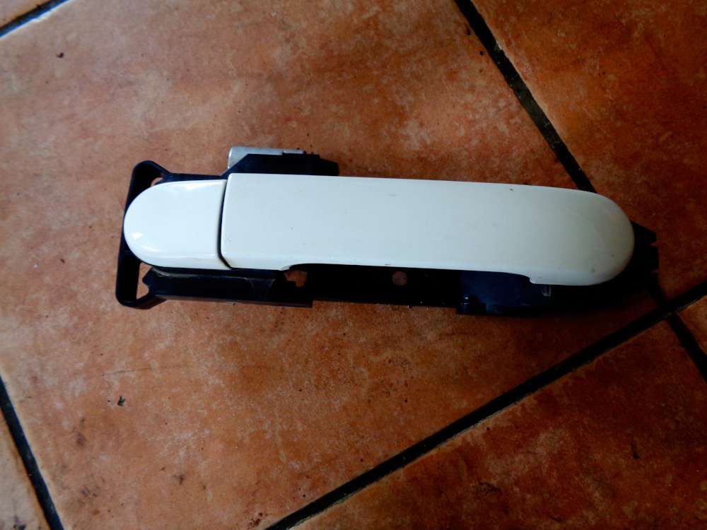 Nissan Note E11 Bj 2007 Türgriff außen Vorne Rechts Weiß Farbcode: Trim 326G