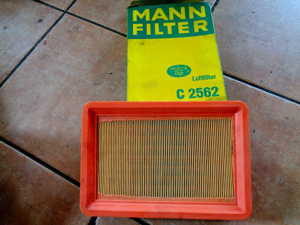 MANN-FILTER Luftfilter Motor Filter C 2562