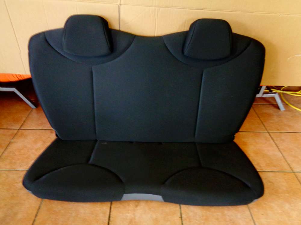 Toyota Aygo 3-T?rer Sitze R?ckbank R?cksitzbank Stoff Schwarz und Grau