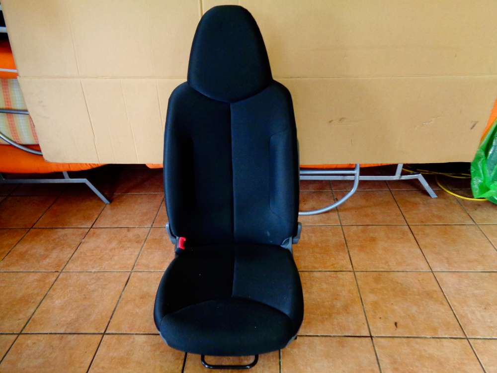Toyota Aygo 3-T?rer Sitz Vorne Links Stoff Schwarz
