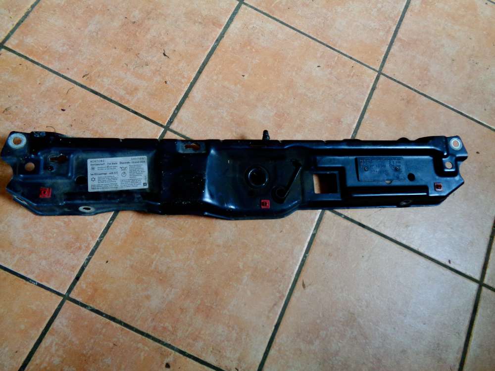 Opel Corsa C Bj:2010 Schlossträger Frontmaske