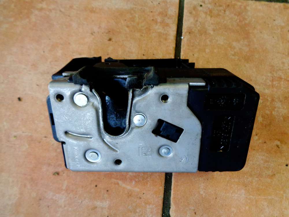 Opel Corsa C Bj:2006 Türschloß Vorn Rechts 13154792 GF