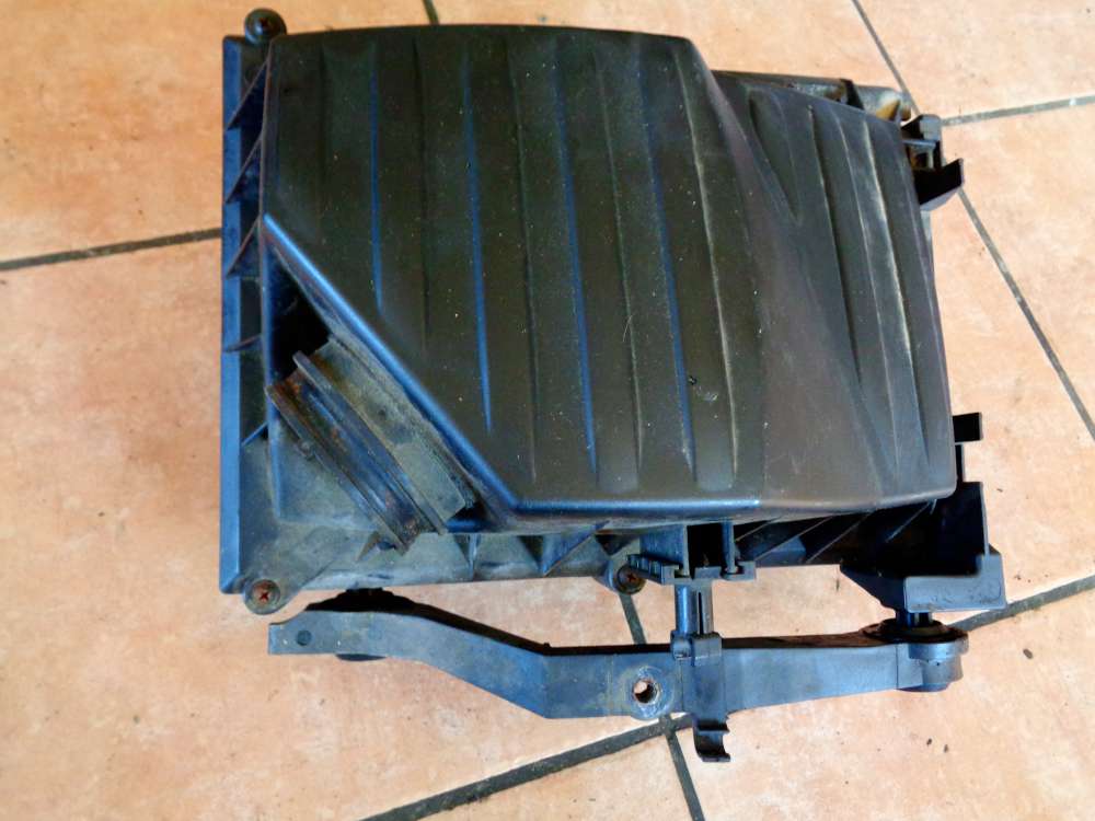 Opel Corsa C Luftfiltergehäuse 9129743