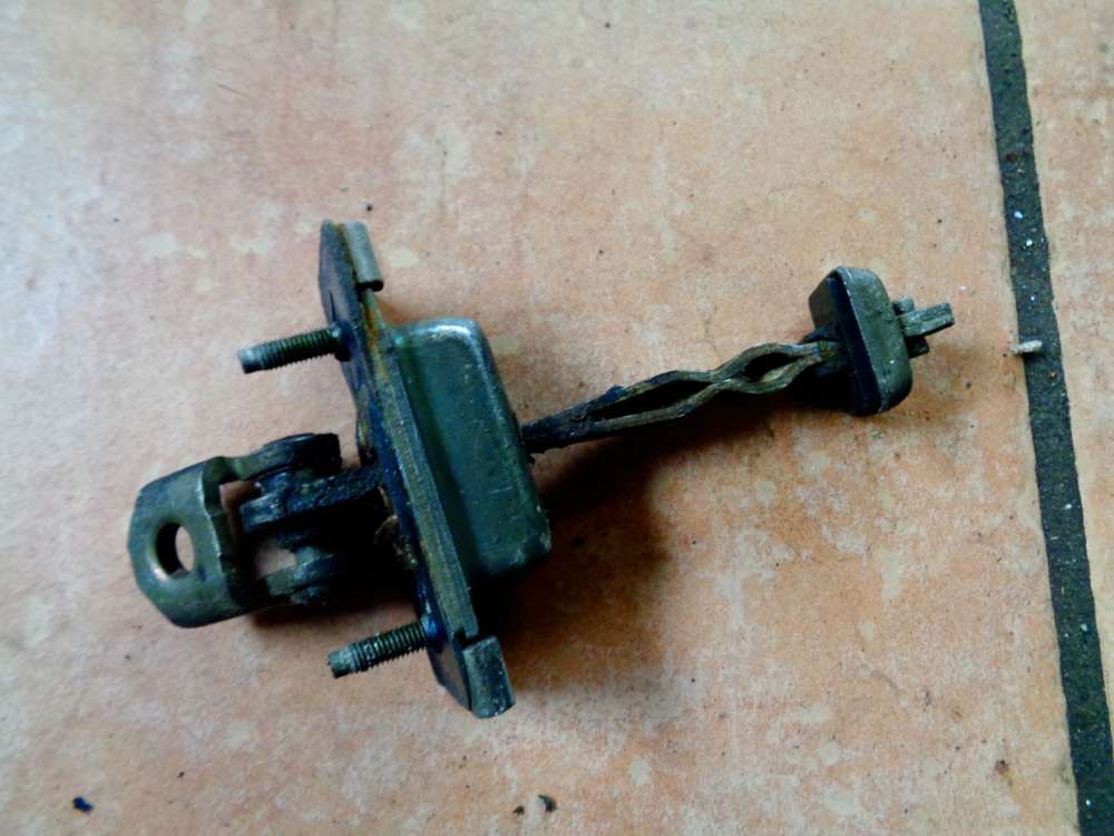 Ford Focus DNW Kombi Bj 2000 Türfangband Hinten Rechts