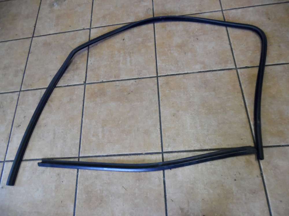Opel Corsa C Bj:2007 Türdichtung Türgummi Fensterdichtung Vorne Rechts 09113400