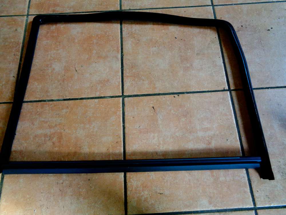 Mercedes W169 A-Klasse A180 Bj:05 Dichtung für Fensterscheibe mit leiste Hi Re