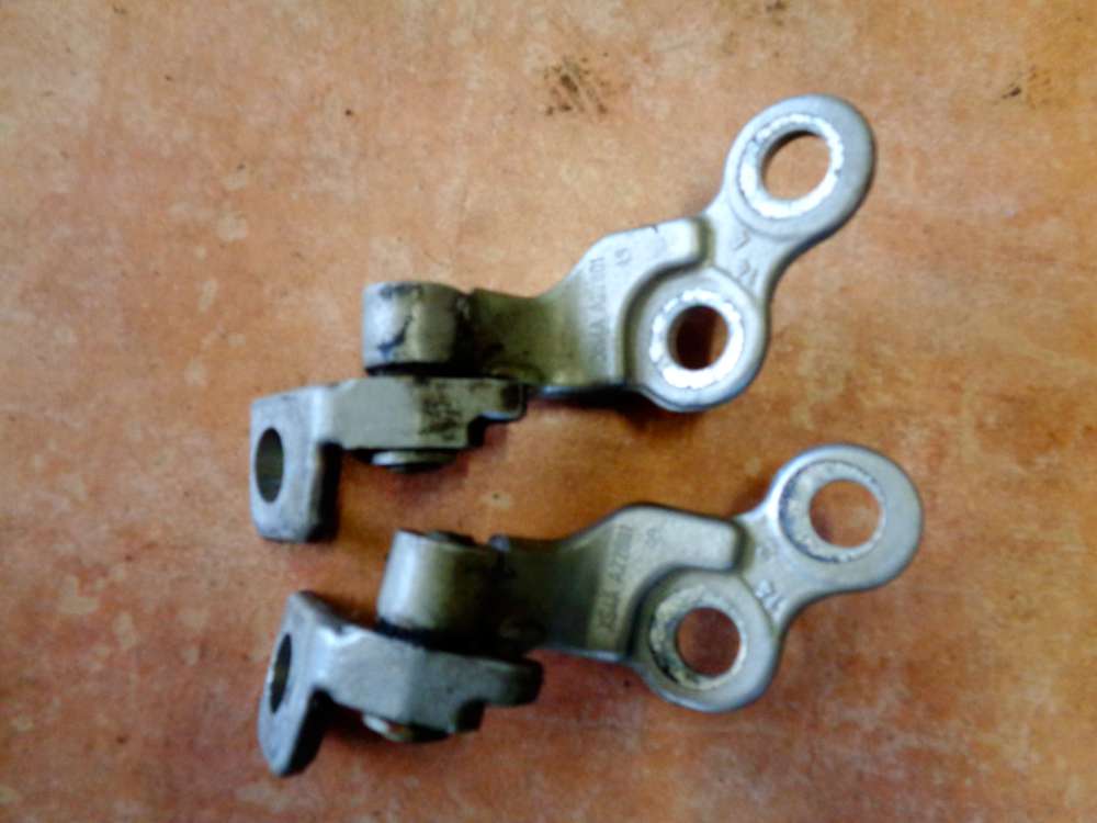 Ford Focus DNW Kombi 1.8 Türscharnier Vorne Links XS4AA22801AB
