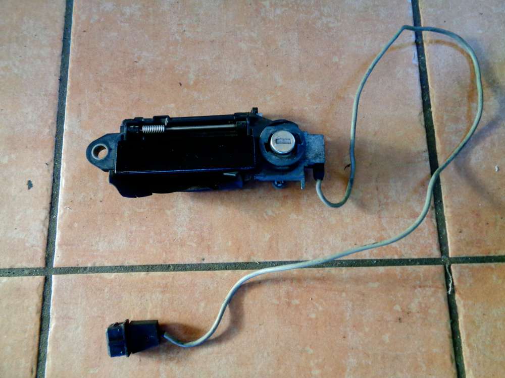 Audi A3 8L Bj 1998 3-türer Türgriff Griff außen Vorne Links Schwarz 8D0837207
