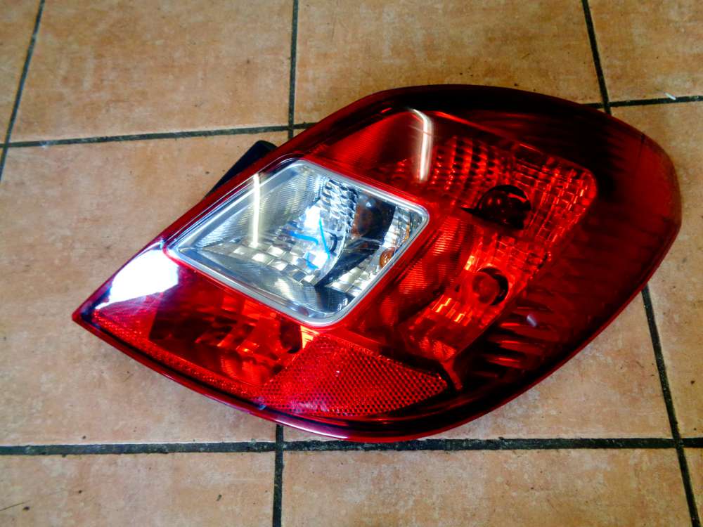 Opel Corsa D Rücklicht Rückleuchte Heckleuchte Rechts 13269051
