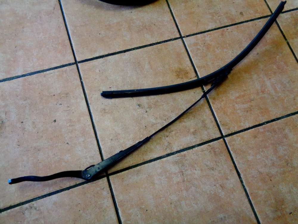 Opel Corsa D Wischerarm Vorne Links 13182325