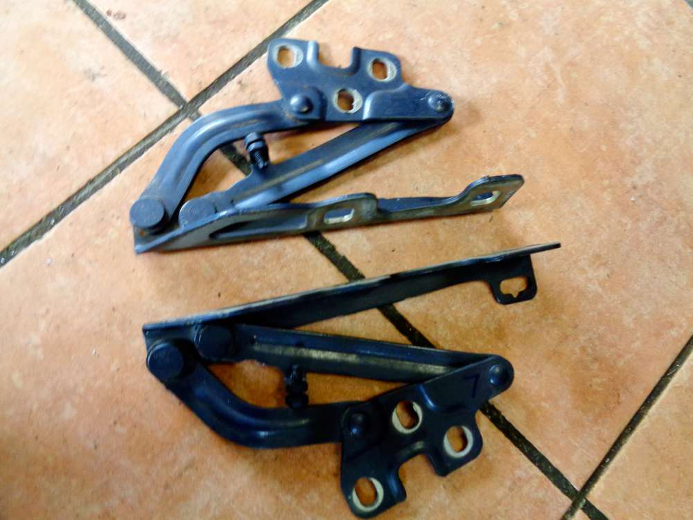 Opel Corsa D Bj:08 Motorhaubenscharnier Scharnier Motorhaube Farbcode : Blau Metro Z168