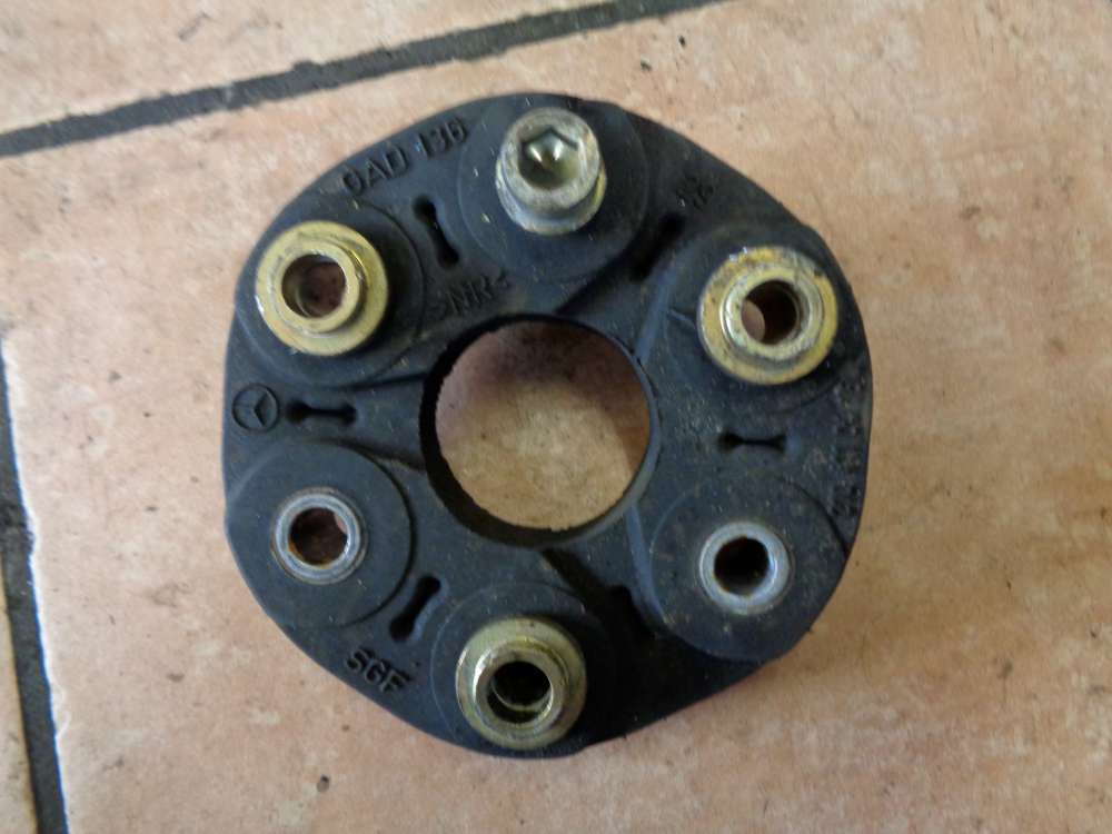 Mercedes W210 W203 W208 Gelenkscheibe 2104110415