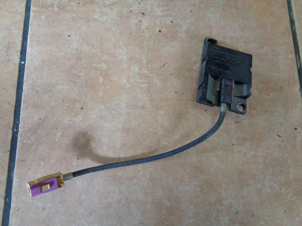BMW 5er E39 Bj:2003 Basisantenne Antennenmodul 8387422