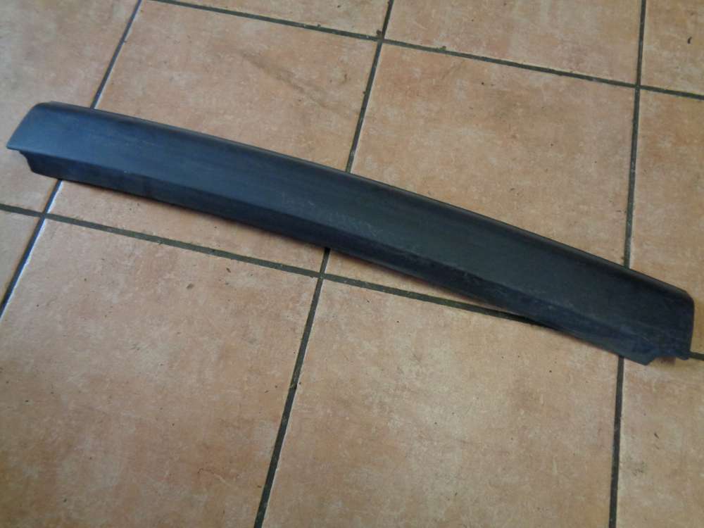 BMW 5er E39 Bj:2003 Verkleidung Heckklappe oben aussen 8190693