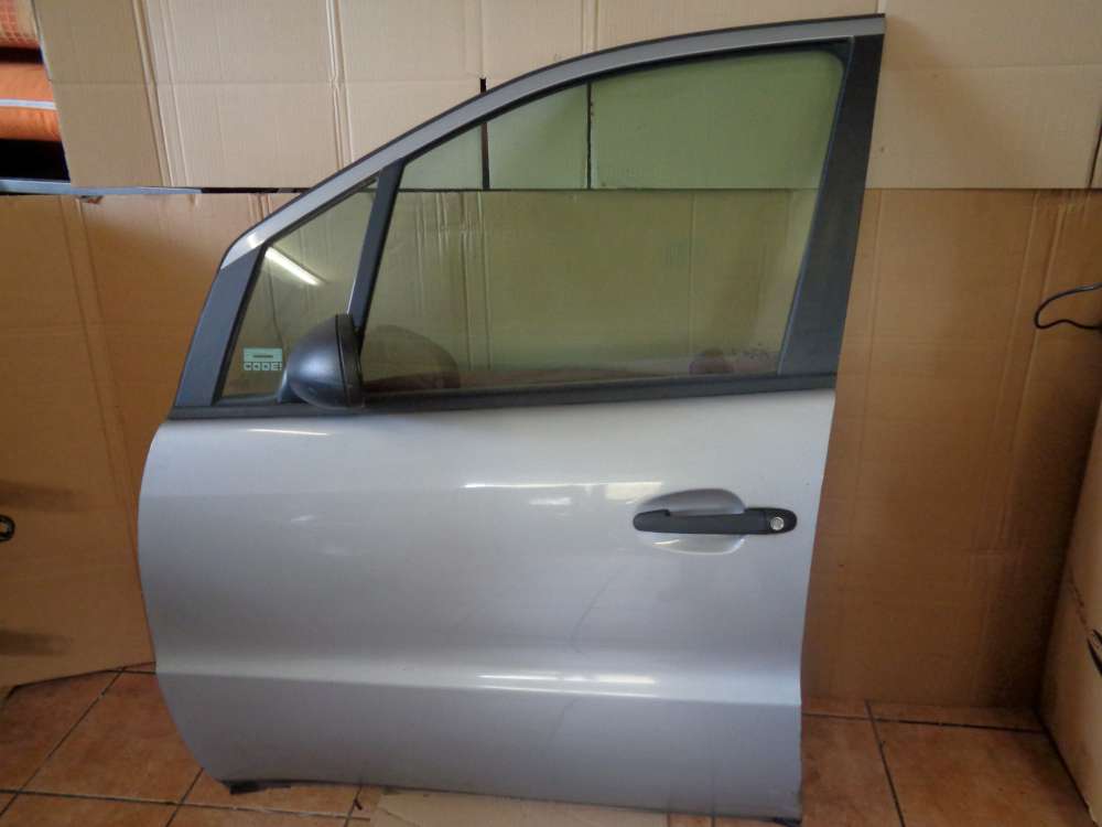 Mercedes A-Klasse W168 Bj:1998 5 Türer Tür Vorne Links silber Farbcode : 706
