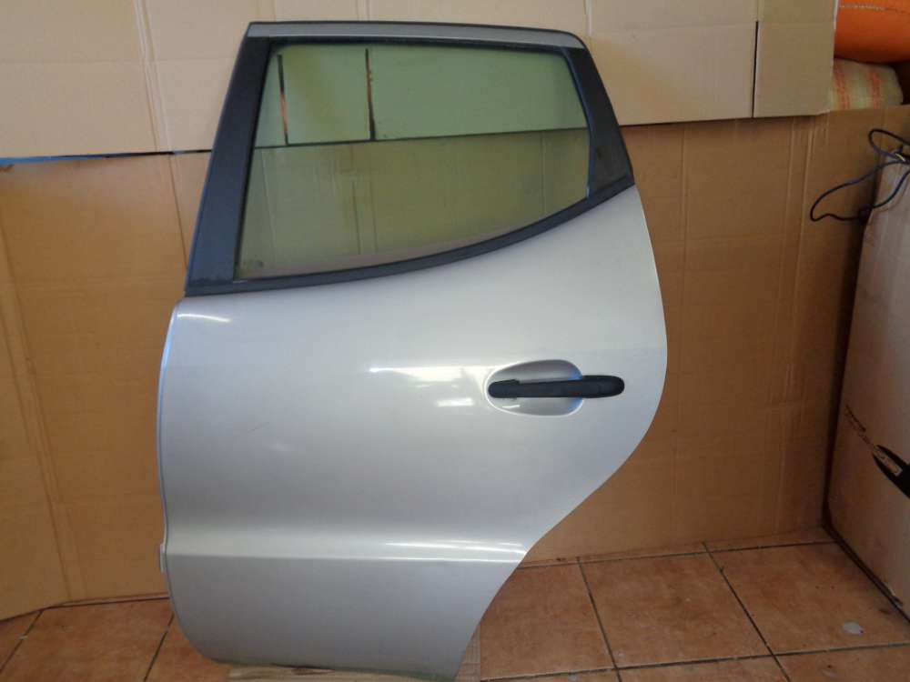 Mercedes A-Klasse W168 Bj:1998 5 Türer Tür Hinten Links silber Farbcode : 706