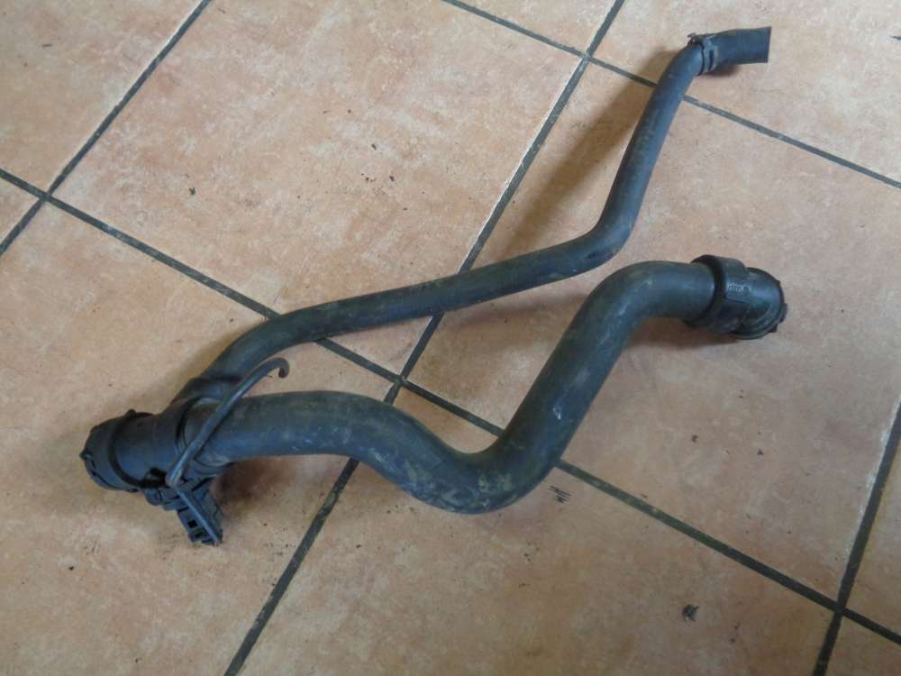 VW Passat 3B Kühlwasserschlauch Wasserschlauch Schlauch 4B0121049S