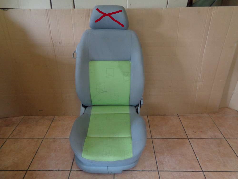 VW Lupo 6X Sitz Vorne Rechts Stoff grün / grau