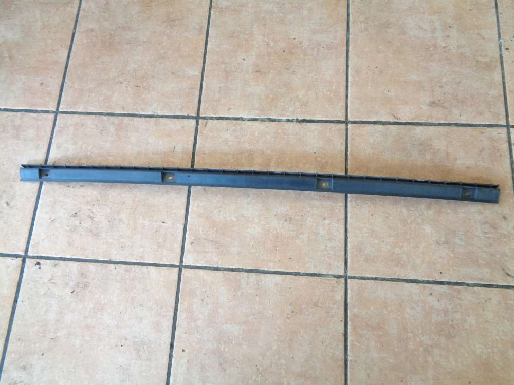 VW Passat 3B Bj:1997 Sto?stange Verst?rkung Leiste Halter Hinten 3B5807863