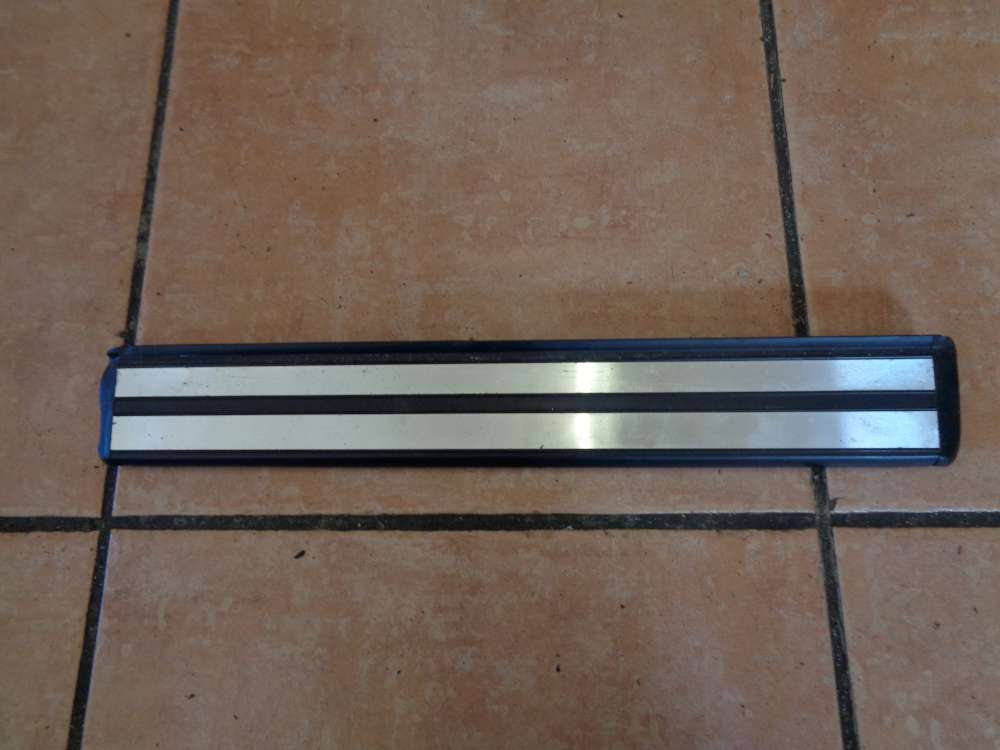 Mercedes W202 C-Klasse C180 Verkleidung Türschwelle Hinten Rechts 2026800335