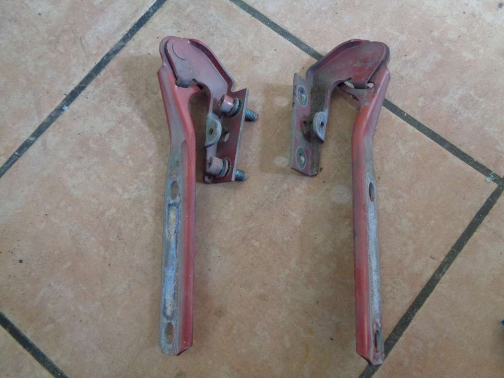 Audi A4 8D Motorhaubenscharniere Rechts und Links 8D0823301-02