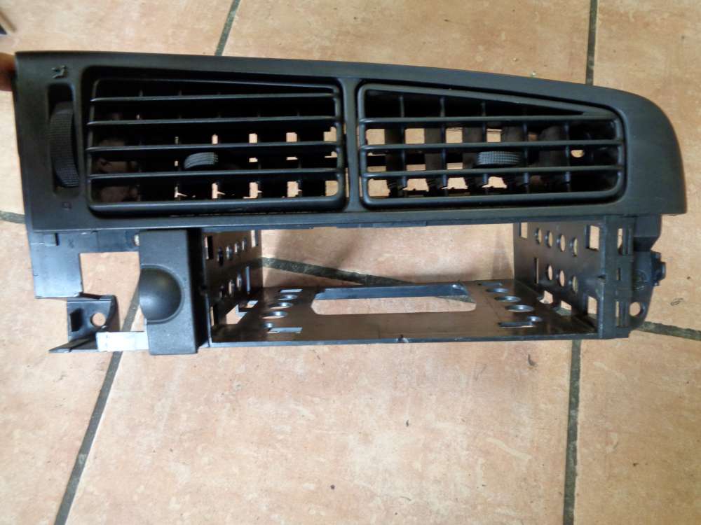 VW Golf IV Cabrio Lüftungsdüse Mitte Einbaurahmen 1H6819736