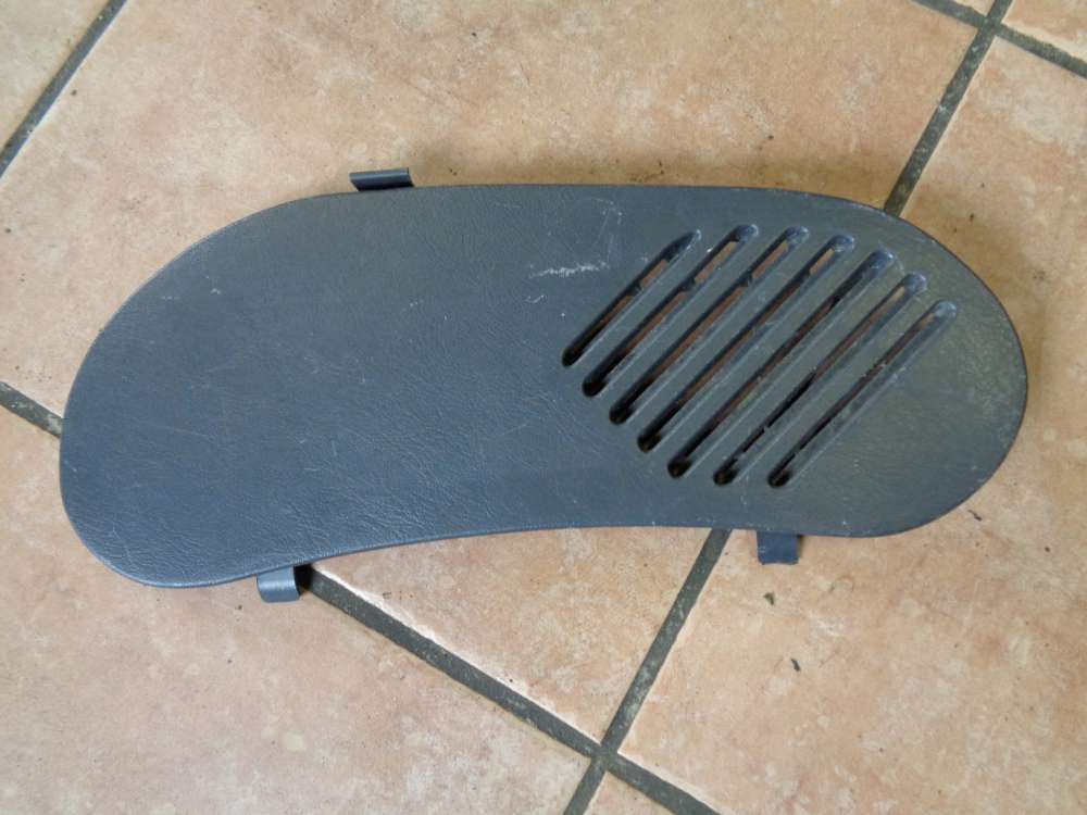 Toyota Starlet Verkleidung Abdeckung 64766-10050