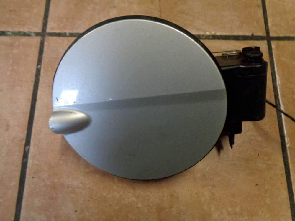 Ford Focus AD3 Bj:08 Tankdeckel Tankklappe 8M51-F405A02 Grau : O3