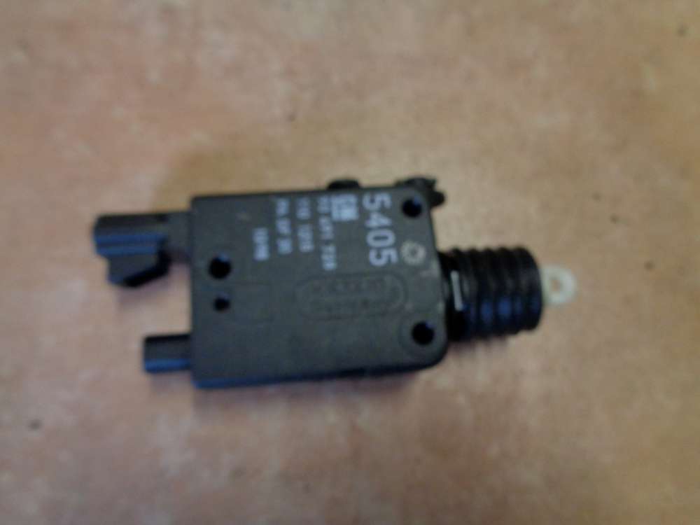 Opel Vectra B Stellmotor ZV Heckklappe 90491728