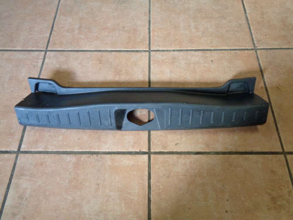 Daihatsu Sirion M3 Verkleidung Abdeckung Kofferraum Ladekante 64716-B1010