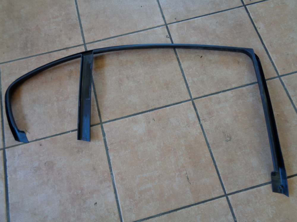 BMW 320i E46 Fensterführung Dichtung Hinten Rechts 8222414