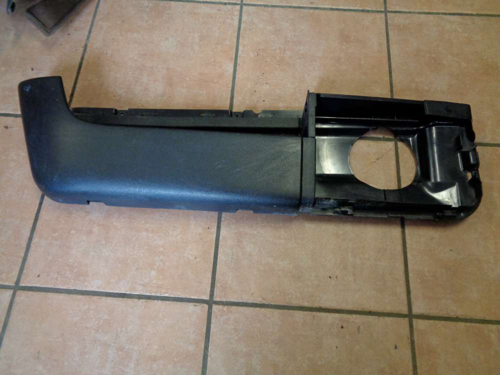 VW Passat 35I Türverkleidung unten Vorne Links 357867133