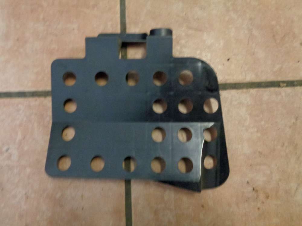 VW Passat 35i Verkleidung f?r pedal 357971825