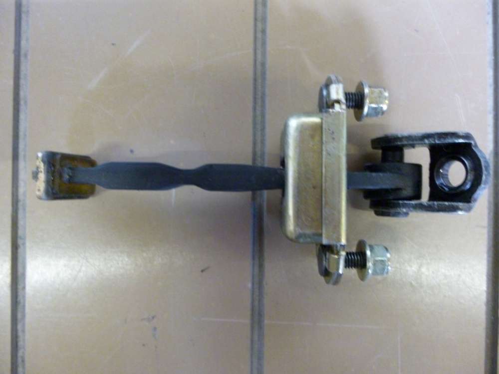 Ford Fiesta V Türstopper Türscharnier Türfangband Türbremse 040702