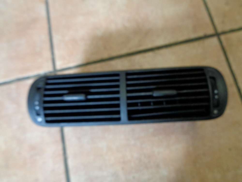 Audi A 3 8L Lüftungsdüse mittig Luftausströmer Luftdüse 8L0820951