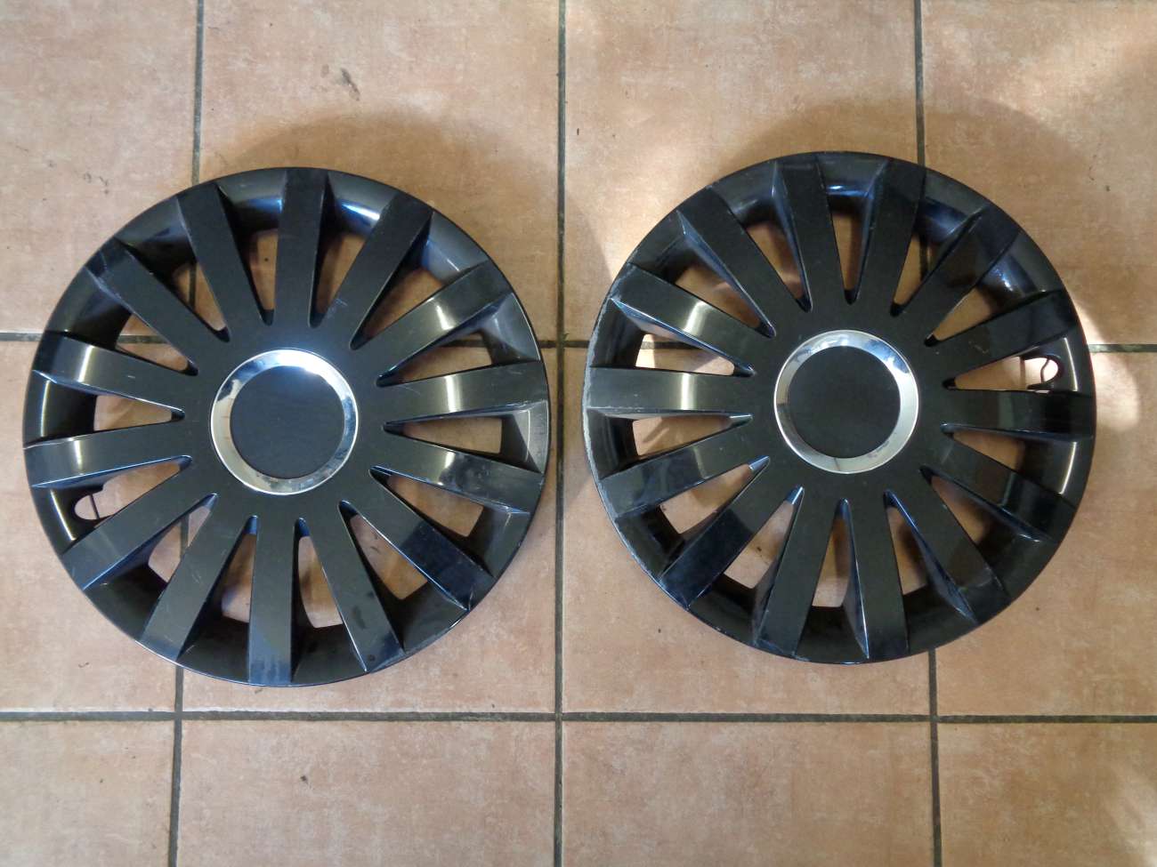 2x Radkappen Radzierblende Kappen 15 Zoll Schwarz und Silber