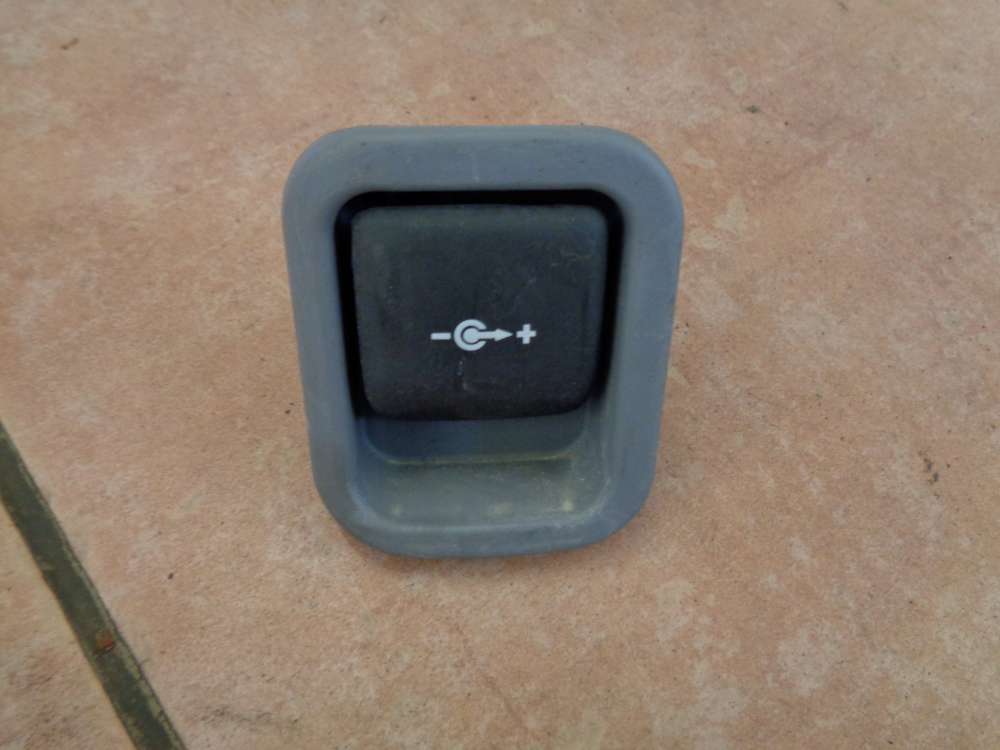 BMW 3er E46 Aufnahme Steckdose Kofferraum Hinten 12 Volt 7008038