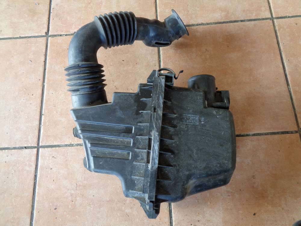Toyota Yaris Verso Luftfilterkasten 17705-21030