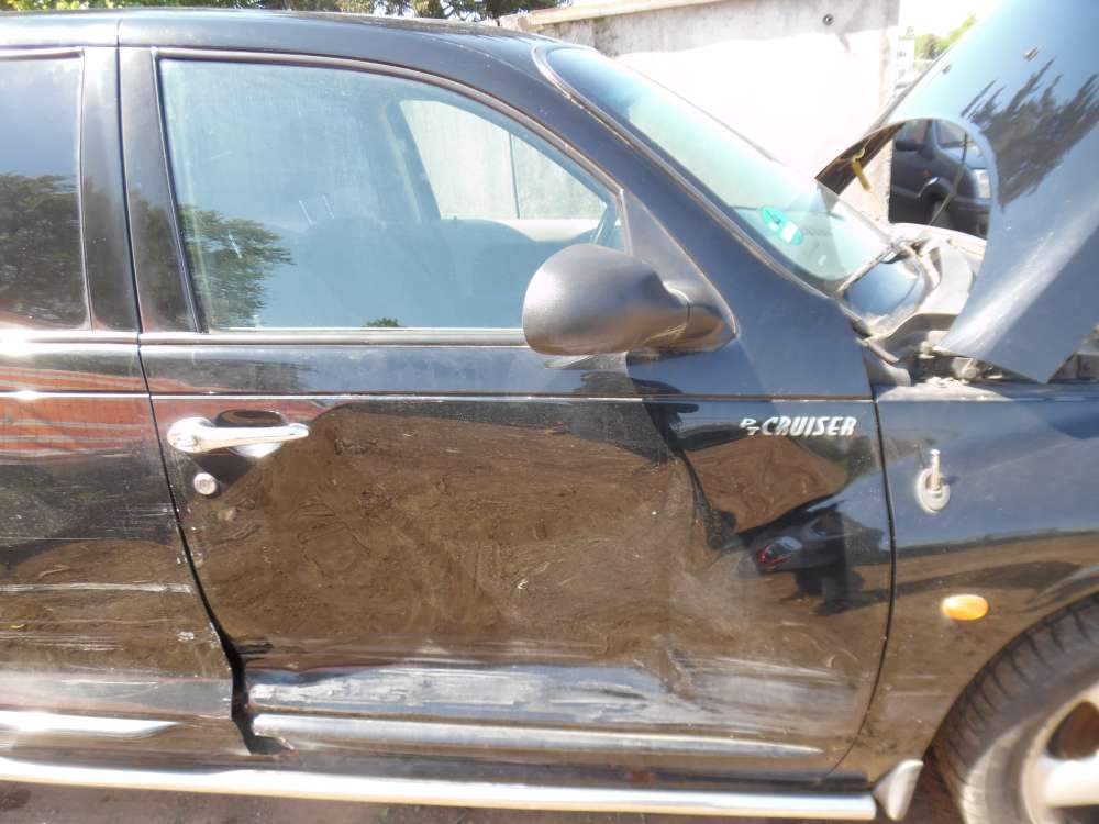 Chrysler PT-Cruiser Tür Vorne Rechts Farbe : schwarz