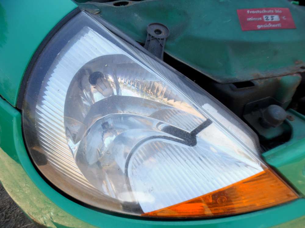 Ford Ka Bj:2000 3Türer Scheinwerfer Vorne Rechts