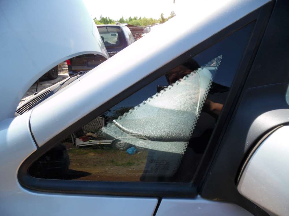 Opel Zafira A Seitenscheibe Fensterscheibe Dreieckscheibe Vorne Links