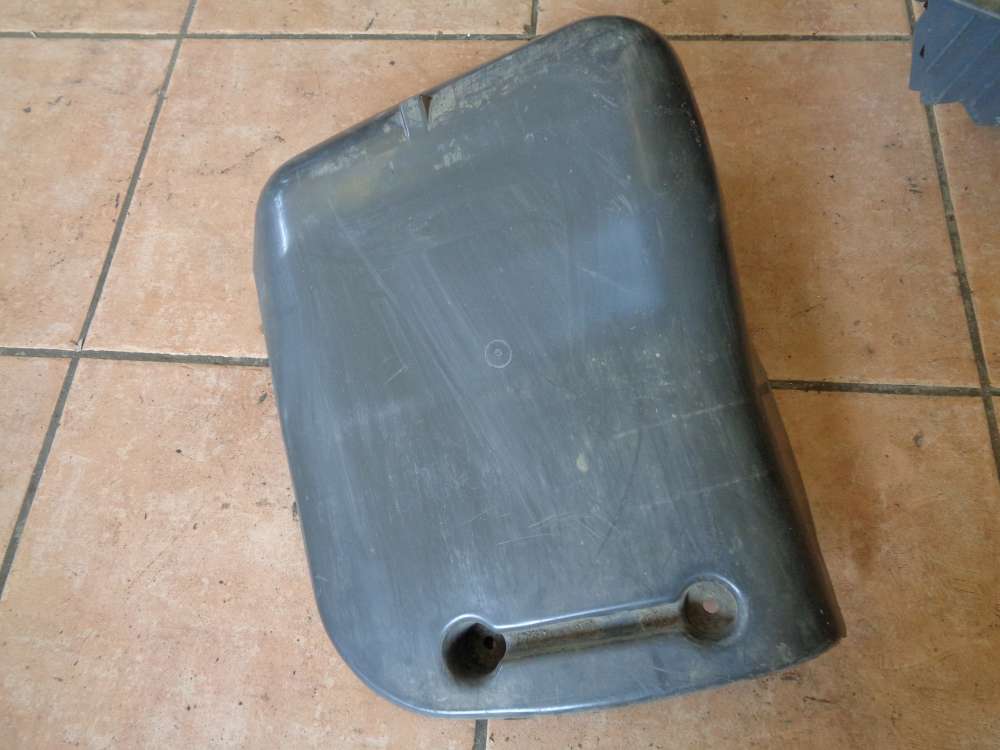 Mercedes-Benz 190E W201 Abdeckung Verkleidung Kraftstoffpumpe 2014780637