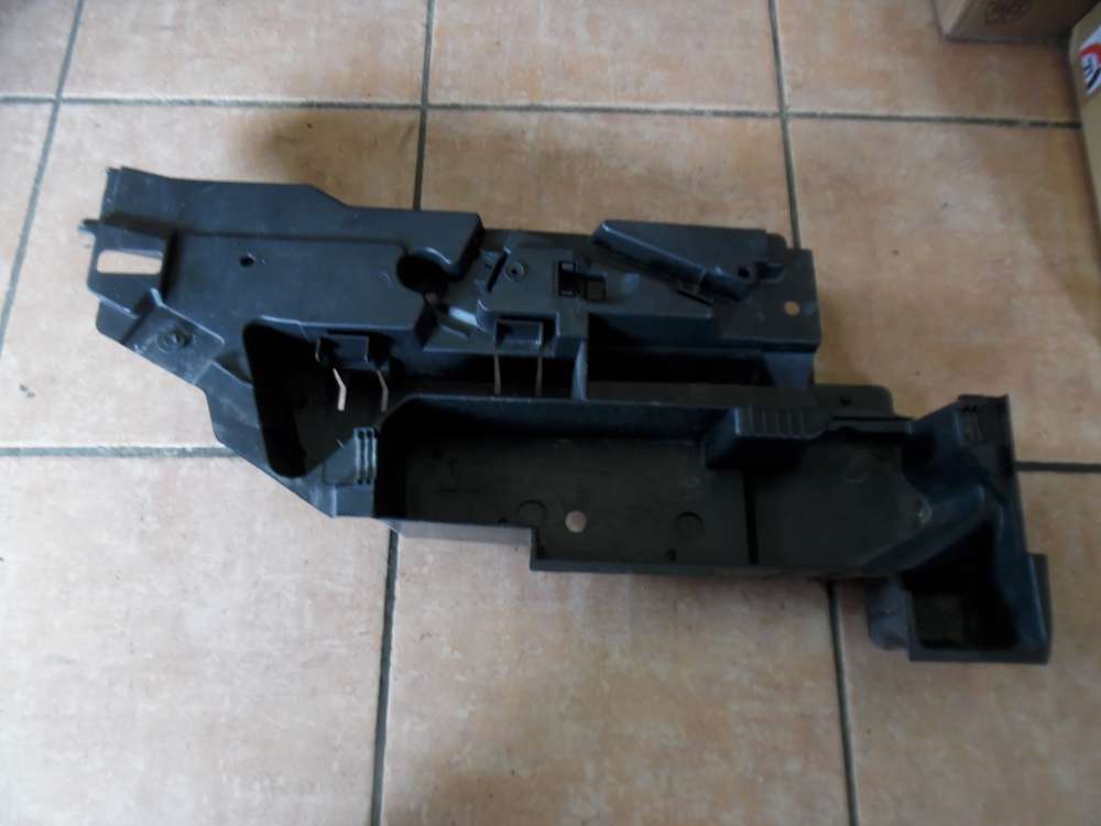BMW 318i E46 Verkleidung Bordwerkzeug Ablage Unten 8232581