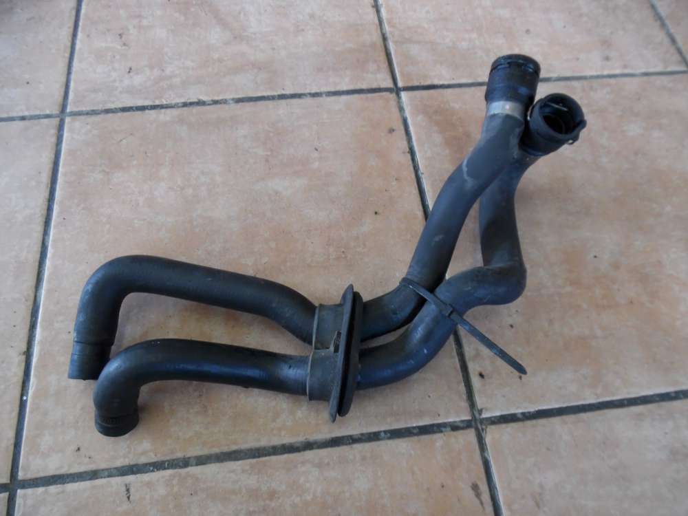 Audi A4 B5 Kühlmittelschlauch Kühlerschlauch 4B0819373E