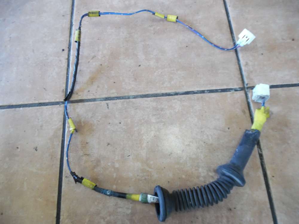 Toyota Yaris Verso Türkabelbaum Kabelbaum Hinten Rechts 82153-52030C